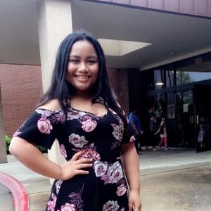 Meet your Posher, Felice